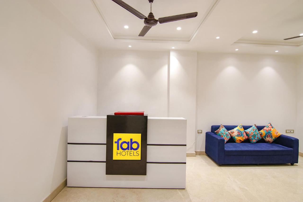 Fabhotel La Serene Bnb- Ashok Vihar Нью-Дели Экстерьер фото